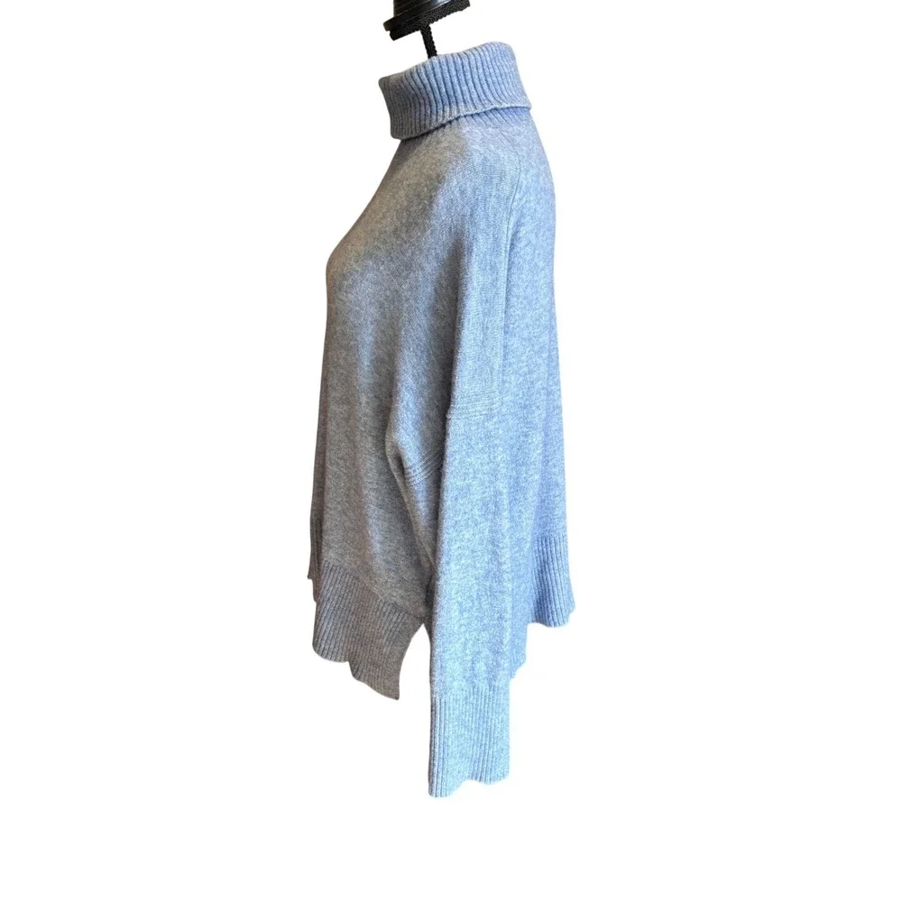 J.Crew Re-Imagined Merino Alpaca Blend Turtleneck Stretchy Sweater Lt Blue Large - Picture 2 of 10